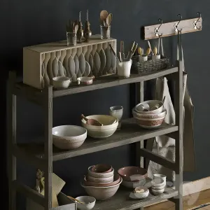 A rack of a pottery workshop