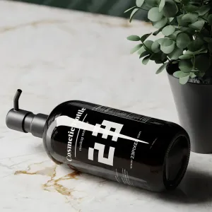Black Pump Bottle Featuring an Eucalyptus Plant 01