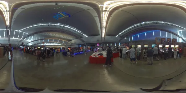 Giant arcade