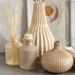 Decorative set with dried flowers