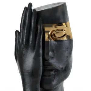 One eye face vases