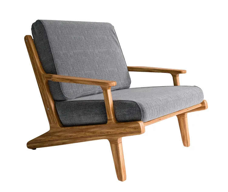 Gloster bay lounge chair