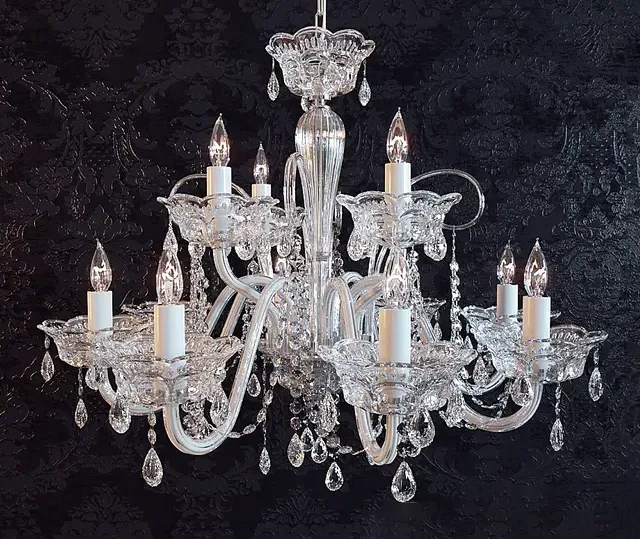 Chandelier bl april ch