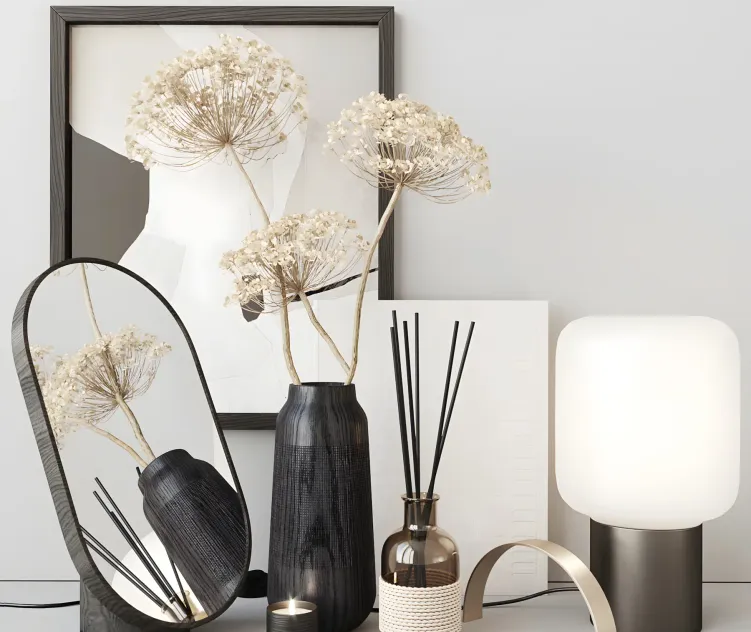Decor with heracleum