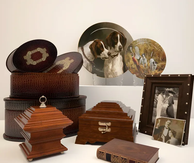 Decorative with plates boxes in vintage style