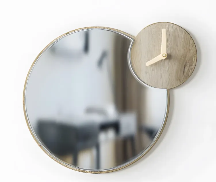 Mirror clock