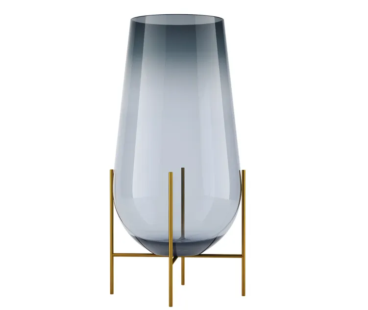 Echasse vase by menu