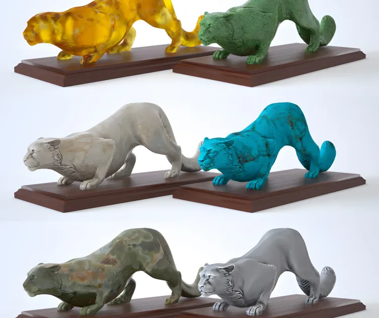 Figurine snow leopard