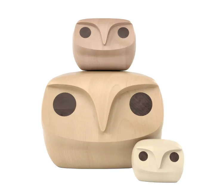 Wooden statue Howdy owl