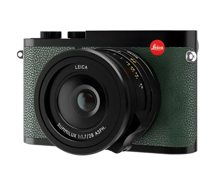 Q2 007 edition digital camera by leica