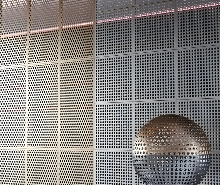 Metal paels